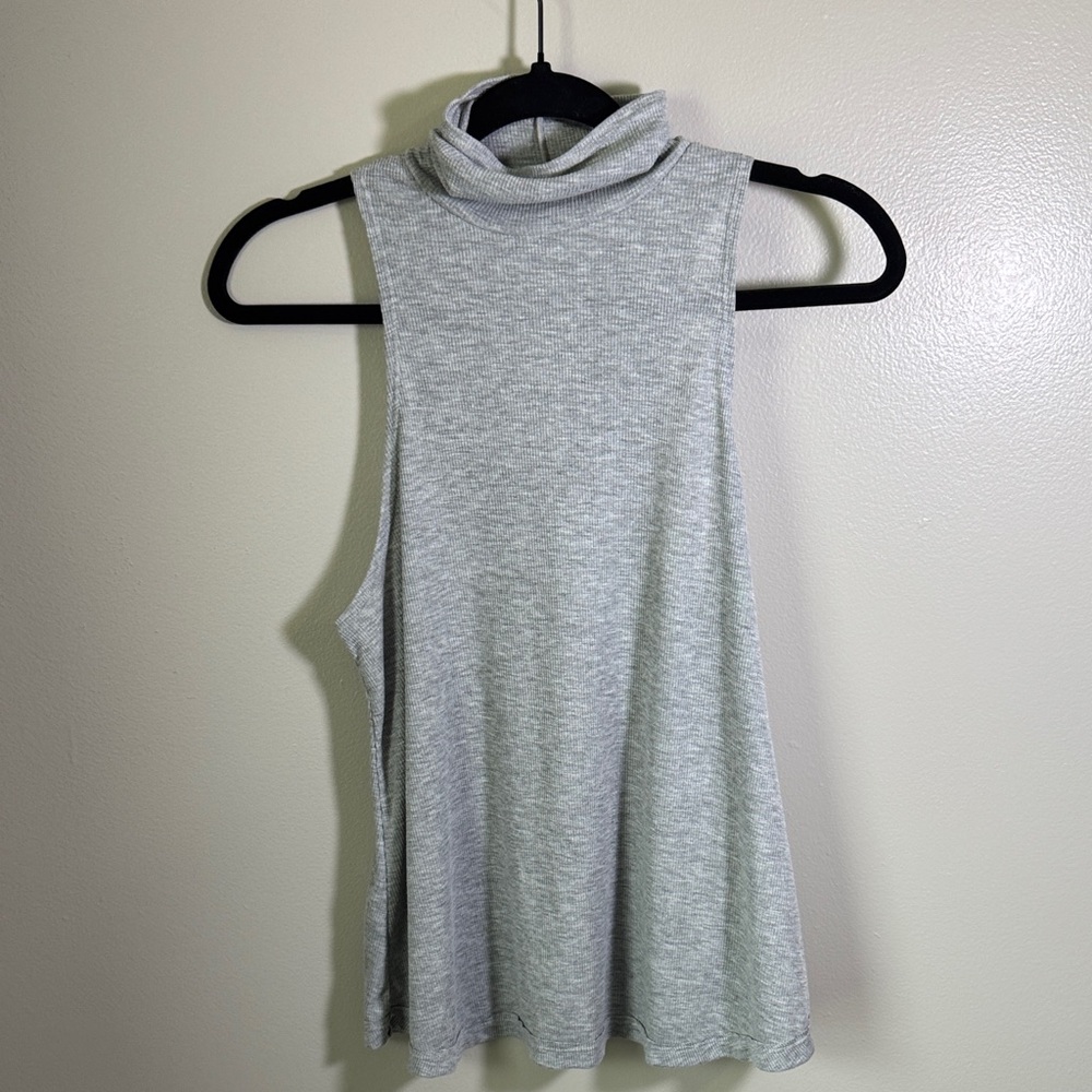 Women’s Free People Gray Sleeveless Mock Neck Tank Size S